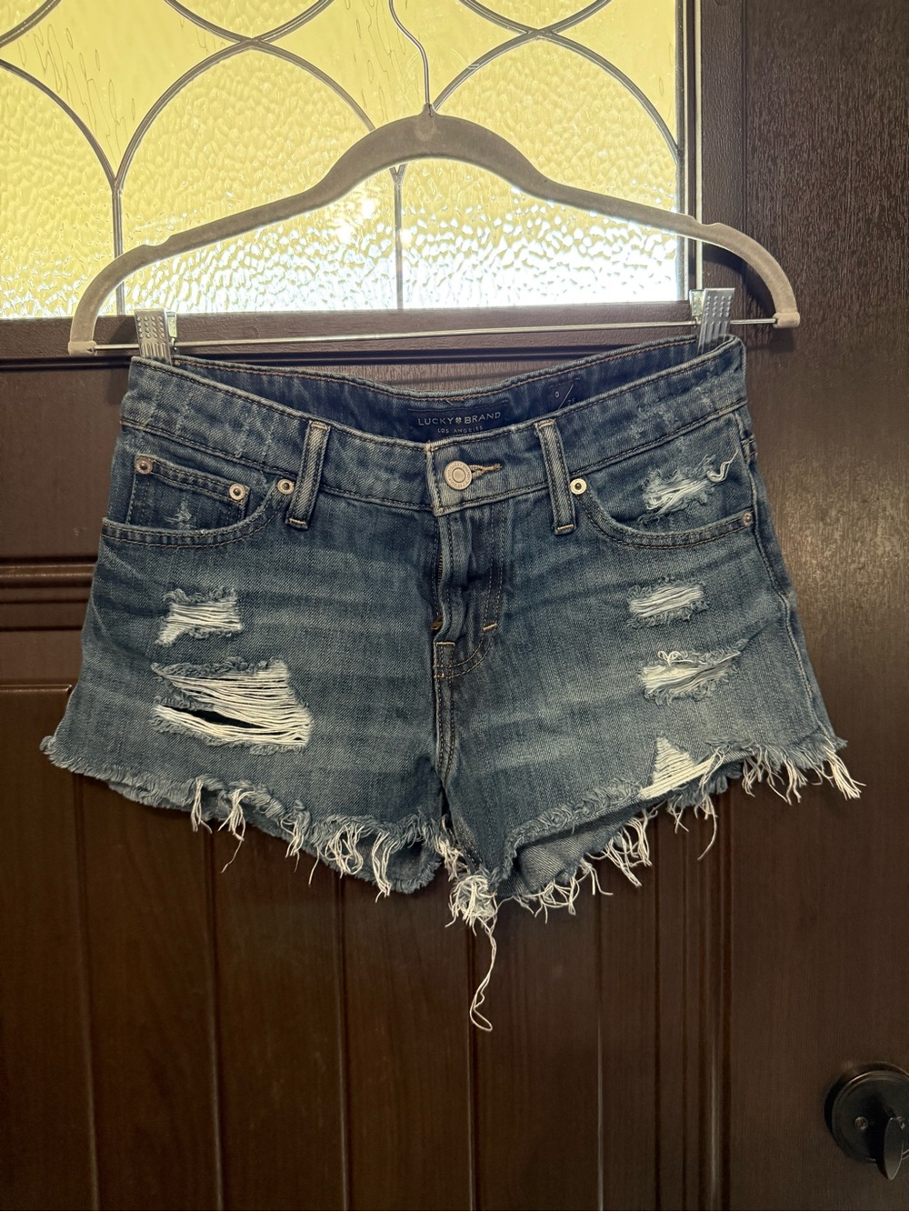 Lucky Brand Frayed Distressed Denim Shorts in Dark Blue Wash